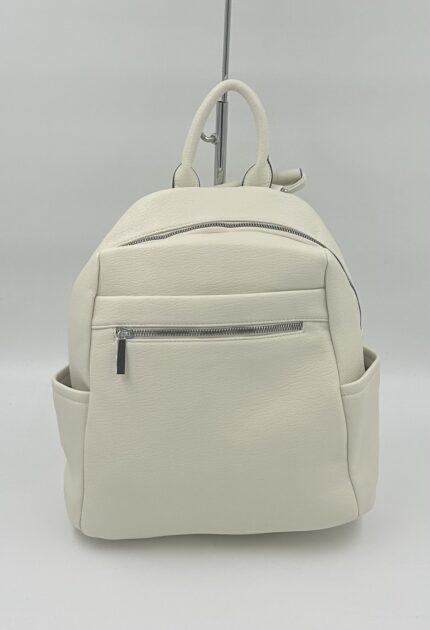Дамска раница от еко кожа светло бежова с цип и сребристи елементи MD Style