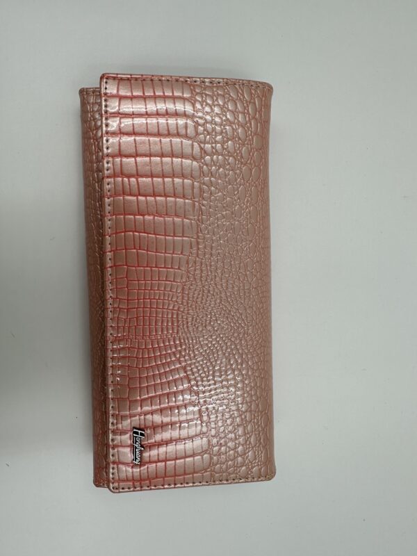 Дамски портфейл от естествена кожа и лак в розово MD Style