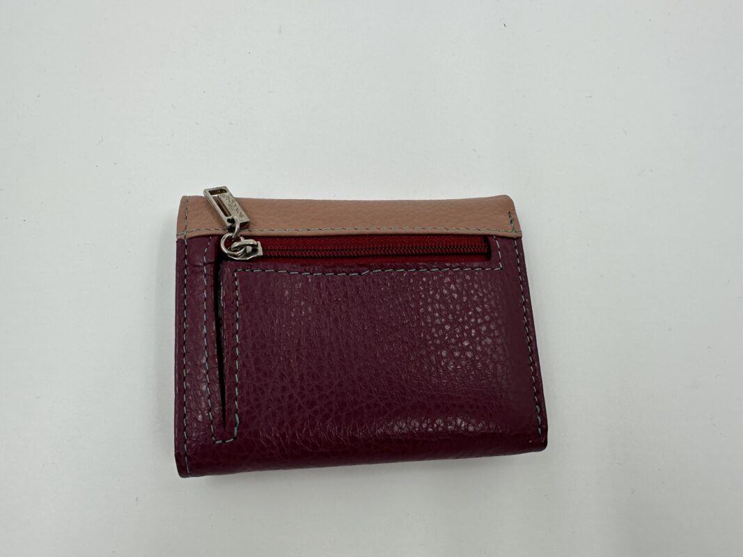 Дамски портфейл от естествена кожа в многоцветен дизайн MD Style