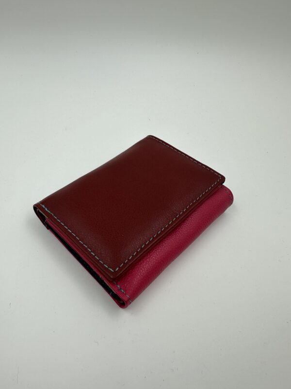 Дамски портфейл от естествена кожа в многоцветен дизайн MD Style