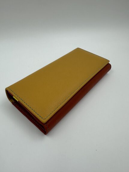 Дамски портфейл от естествена кожа в многоцветен дизайн