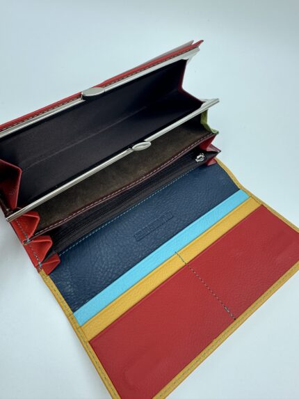 Дамски портфейл от естествена кожа в многоцветен дизайн MD Style