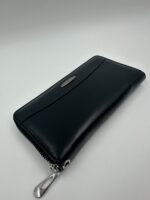 Дамски портфейл от естествена кожа в черно с цип MD Style