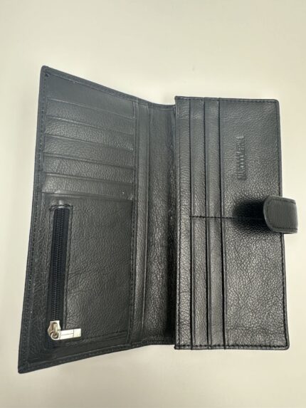 Мъжки портфейл от естествена кожа черен с копче MD Style