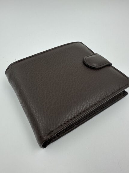 Мъжки портфейл от естествена кожа кафяв закопчаване магнит MD Style