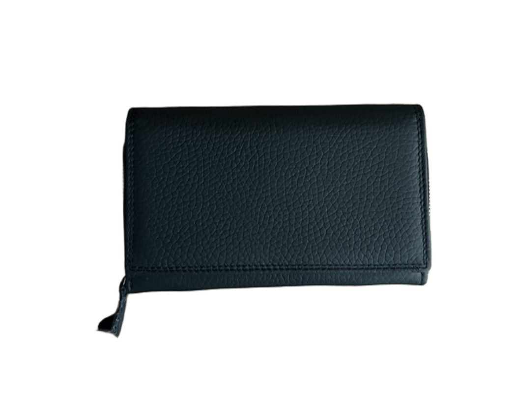Дамски портфейл от естествена кожа в черен  цвят – код: MDW1000-1 MD Style