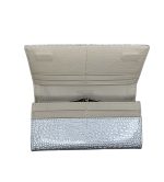 Лачено дамско портмоне от естествена кожа в сребрист цвят – код: MDW-FE826 MD Style