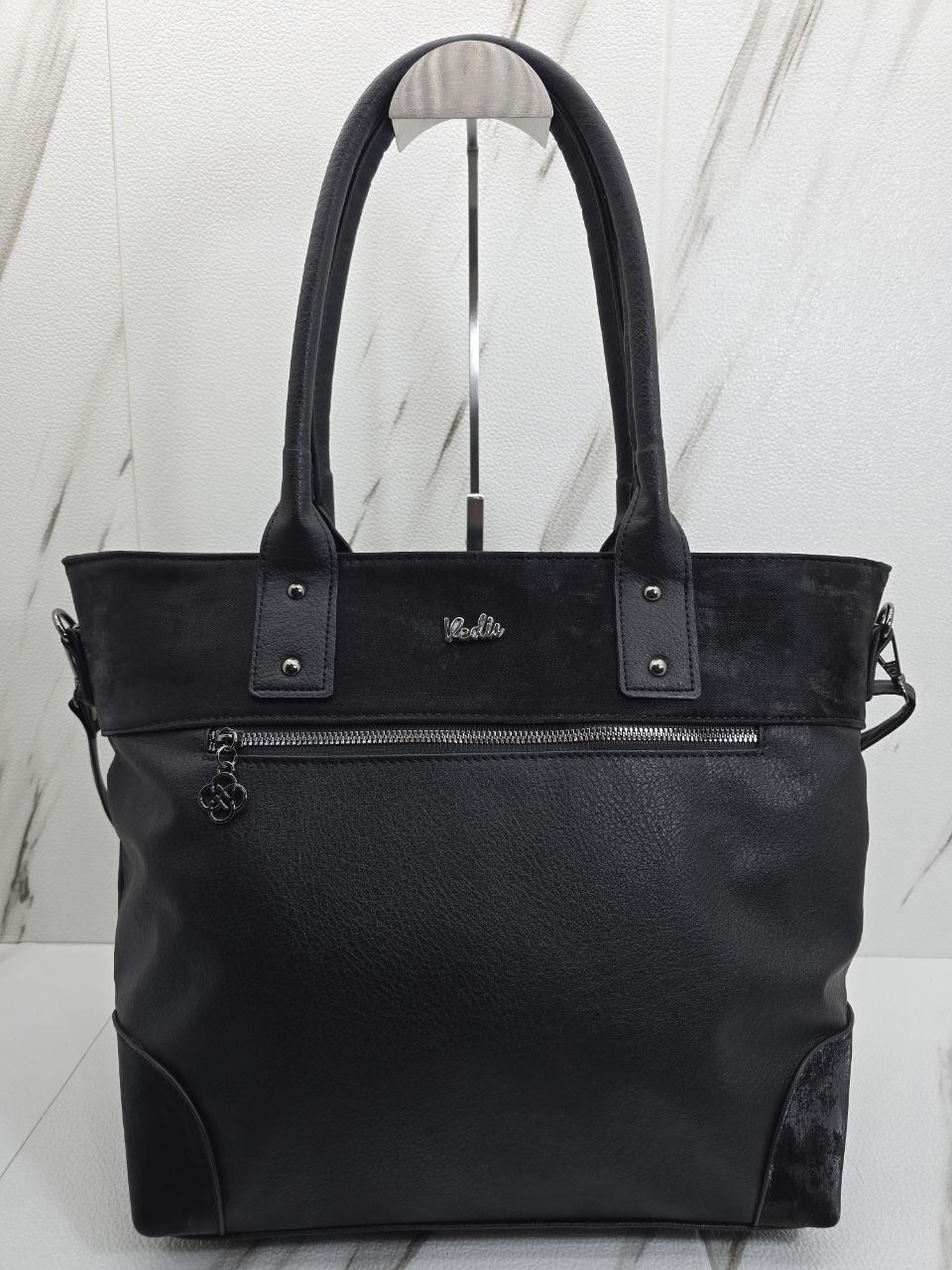 Дамска чанта от висококачествена еко кожа “Vedis”- код: 3910 Дамска чанта от висококачествена еко кожа “Vedis”- код: 3910 MD Style