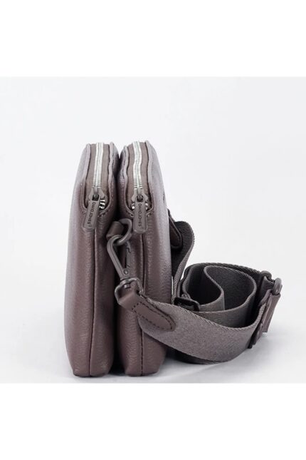 Дамска чанта през рамо David Jones в кафяв цвят – код: В-СМ6905-1-4 MD Style