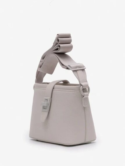 Дамска кросбоди чанта от висококачествена еко кожа David Jones – код: CM7507 MD Style