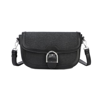 Дамска кросбоди чанта от висококачествена еко кожа в черен цвят - код: MC653-8