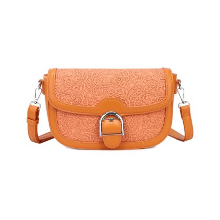 Дамска кросбоди чанта от висококачествена еко кожа в оранжев цвят - код: MC653-7